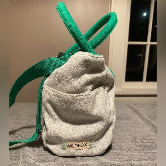 Wildfox Gray and Green Tote Bag with Pineapple Design - Picture 2 of 6